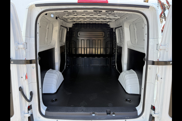 Maxus eDeliver 5 64kWh 163PK Elektrisch! L1H1 335KM WLTP 360° Camera Dubbele schuifdeuren Snelladen Climate control Cruise control Carplay Laadka