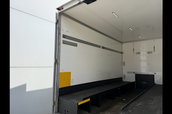 Renault Master Plancher T35 2.3 DCI 150PK Automaat Bakwagen Lowliner Plancher Airco Cruise Control Camera Foodtruck Meubelbak Paardenwagen