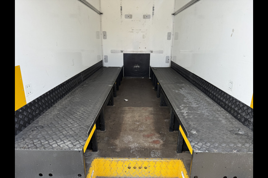 Renault Master Plancher T35 2.3 DCI 150PK Automaat Bakwagen Lowliner Plancher Airco Cruise Control Camera Foodtruck Meubelbak Paardenwagen