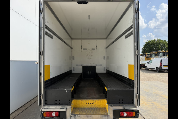 Renault Master Plancher T35 2.3 DCI 150PK Automaat Bakwagen Lowliner Plancher Airco Cruise Control Camera Foodtruck Meubelbak Paardenwagen