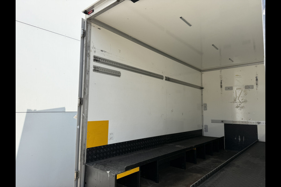 Renault Master Plancher T35 2.3 DCI 150PK Automaat Bakwagen Lowliner Plancher Airco Cruise Control Camera Foodtruck Meubelbak Paardenwagen
