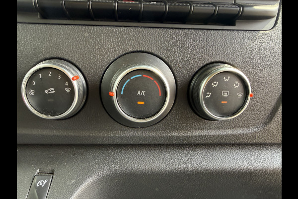Renault Master Plancher T35 2.3 DCI 150PK Automaat Bakwagen Lowliner Plancher Airco Cruise Control Camera Foodtruck Meubelbak Paardenwagen