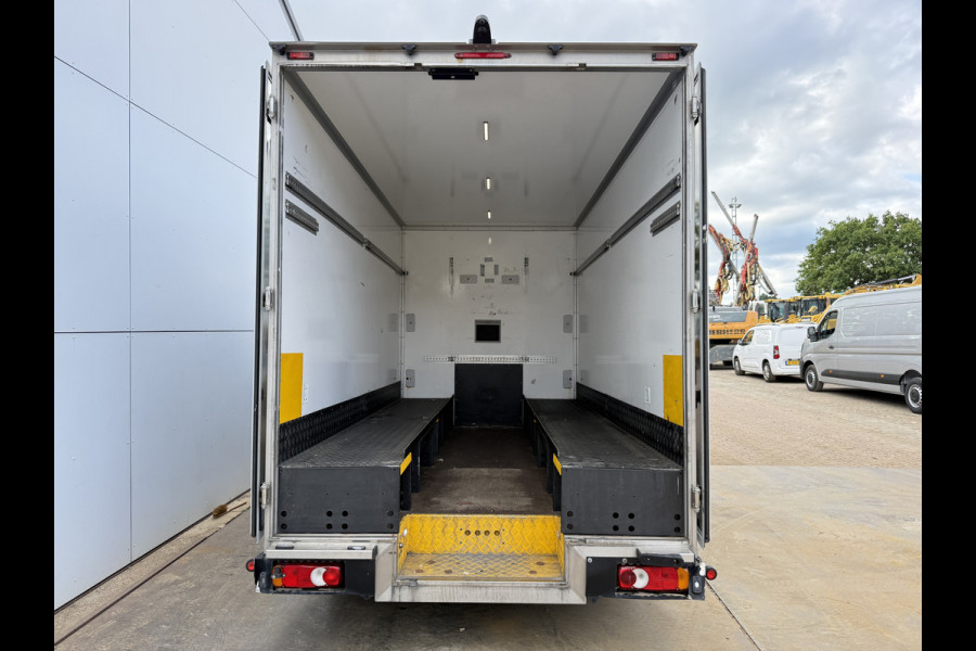 Renault Master Plancher T35 2.3 DCI 150PK Automaat Bakwagen Lowliner Plancher Airco Cruise Control Camera Foodtruck Meubelbak Paardenwagen