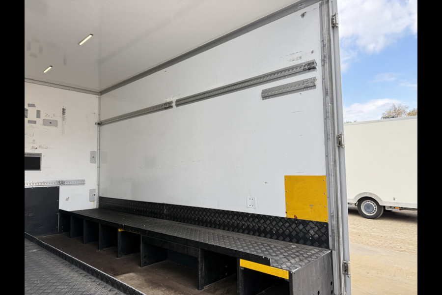 Renault Master Plancher T35 2.3 DCI 150PK Automaat Bakwagen Lowliner Plancher Airco Cruise Control Camera Foodtruck Meubelbak Paardenwagen