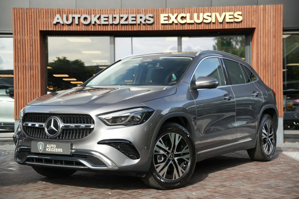 Mercedes-Benz GLA 180 Business Solution Luxury Stuurverwarming Multibeam LED Adapt. Cruise Trekhaak 18''LM