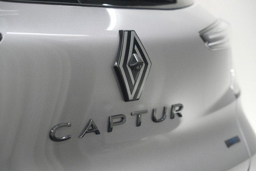 Renault Captur 1.8 E-Tech full hybrid 160 esprit Alpine | 360 Camera | Adaptieve Cruise Control | Dodehoekdetectie | Stuurwielverwarming