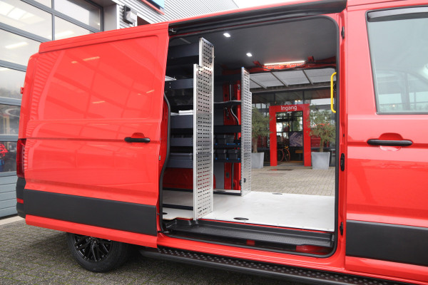 Volkswagen Crafter 2.0 TDI 140 | Aut. | 2x Schuifdeur | KAR-edition | Standkachel | Airco..