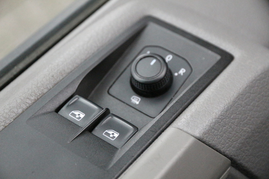 Volkswagen Crafter 2.0 TDI 140 | Aut. | 2x Schuifdeur | KAR-edition | Standkachel | Airco..