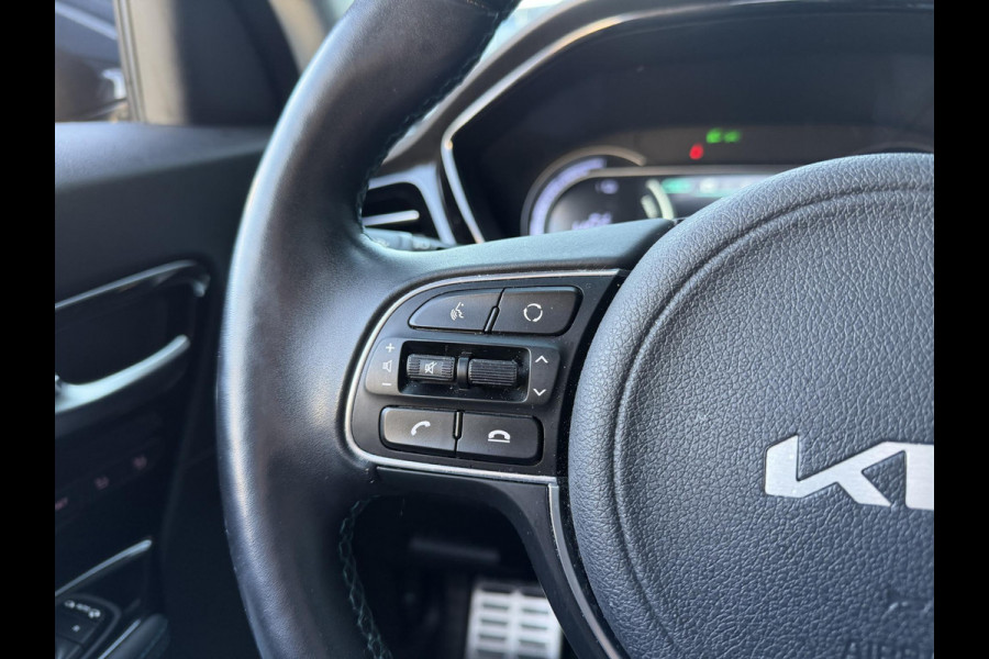Kia e-Niro ExecutiveLine 64 kWh 17"/SOH 100%/Leder + memory/Schuif-kanteldak/Stuur + stoelverwarming v+a + koeling v/Dodehoek/Keyless/Apple Carplay & Android Auto