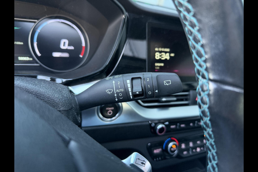 Kia e-Niro ExecutiveLine 64 kWh 17"/SOH 100%/Leder + memory/Schuif-kanteldak/Stuur + stoelverwarming v+a + koeling v/Dodehoek/Keyless/Apple Carplay & Android Auto