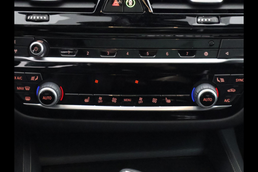 BMW 5 Serie Touring 530e Business Edition Plus M-Pakket | Stoelverwarming | Harman Kardon | Schuif-/Kanteldak | 1e eigenaar |