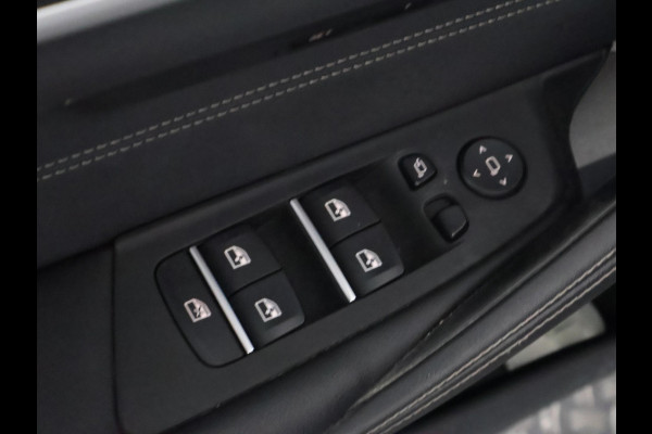 BMW 5 Serie Touring 530e Business Edition Plus M-Pakket | Stoelverwarming | Harman Kardon | Schuif-/Kanteldak | 1e eigenaar |