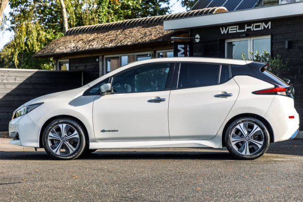 Nissan Leaf N-Connecta 40 kWh I 87% SOH I Dealeronderhouden I camera I