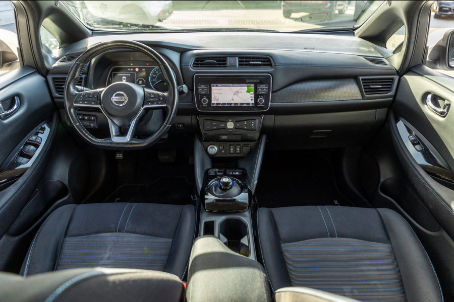 Nissan Leaf N-Connecta 40 kWh I 87% SOH I Dealeronderhouden I camera I
