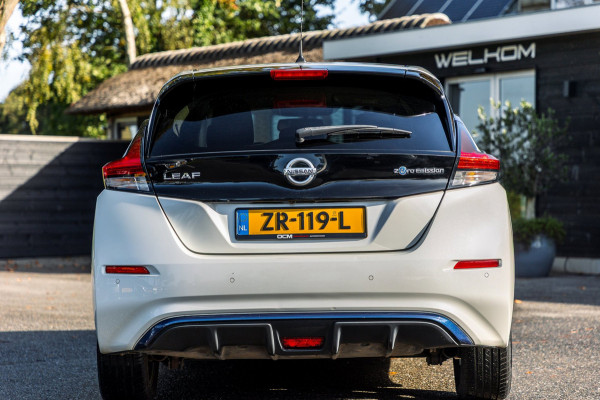 Nissan Leaf N-Connecta 40 kWh I 87% SOH I Dealeronderhouden I camera I