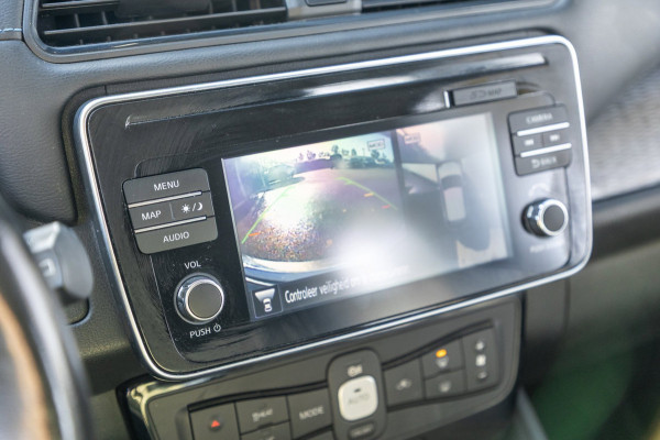Nissan Leaf N-Connecta 40 kWh I 87% SOH I Dealeronderhouden I camera I