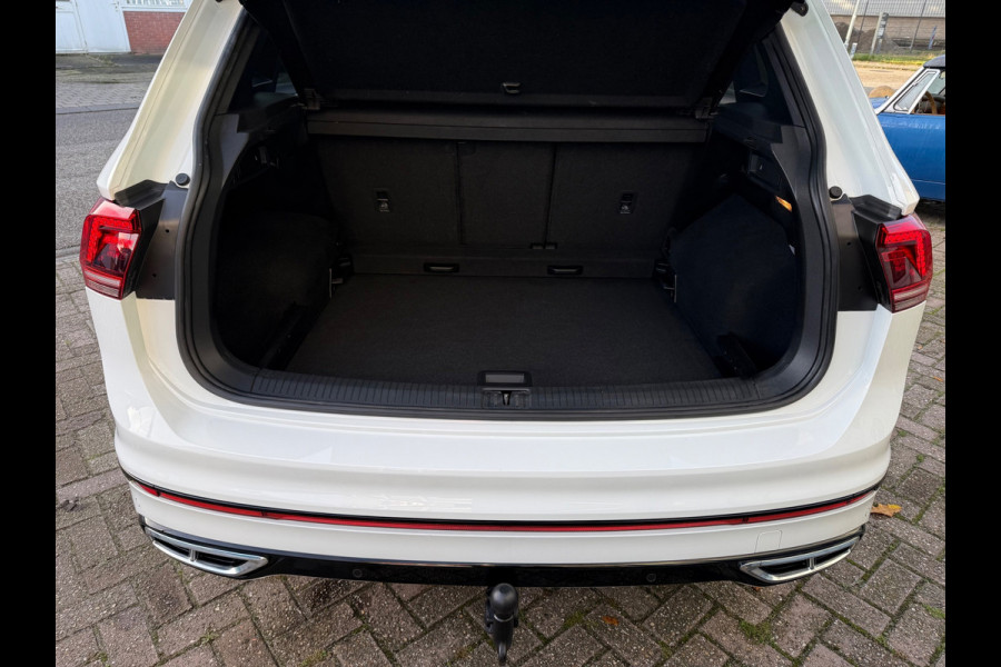 Volkswagen Tiguan 1.5 TSI ACT 2020 HIGH R-LINE PANO LEDER MEMORY LED NAP