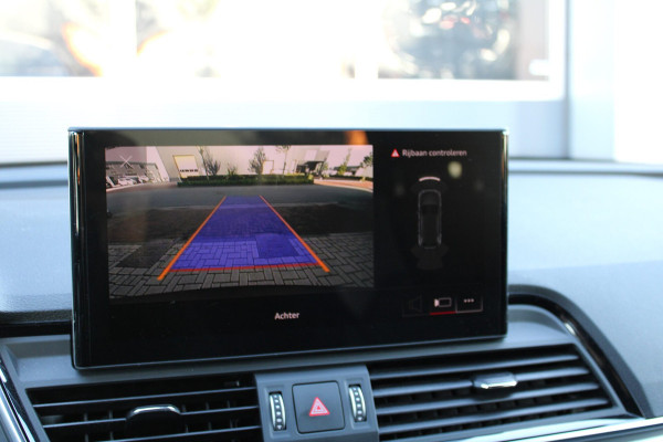Audi Q5 50 TFSI e S edition | Matrix | Camera | 21 inch | Stuurwiel verwarmd