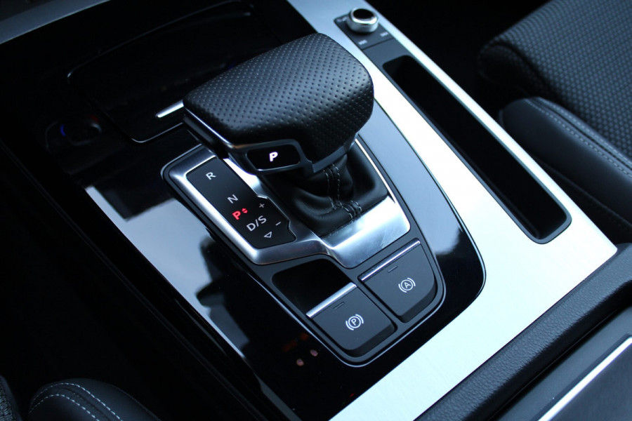 Audi Q5 50 TFSI e S edition | Matrix | Camera | 21 inch | Stuurwiel verwarmd