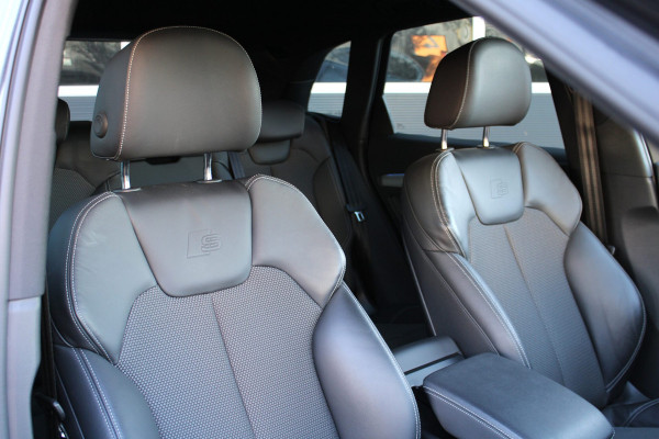 Audi Q5 50 TFSI e S edition | Matrix | Camera | 21 inch | Stuurwiel verwarmd