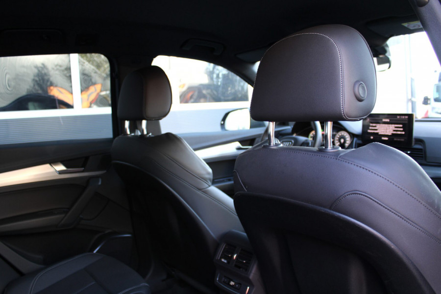 Audi Q5 50 TFSI e S edition | Matrix | Camera | 21 inch | Stuurwiel verwarmd