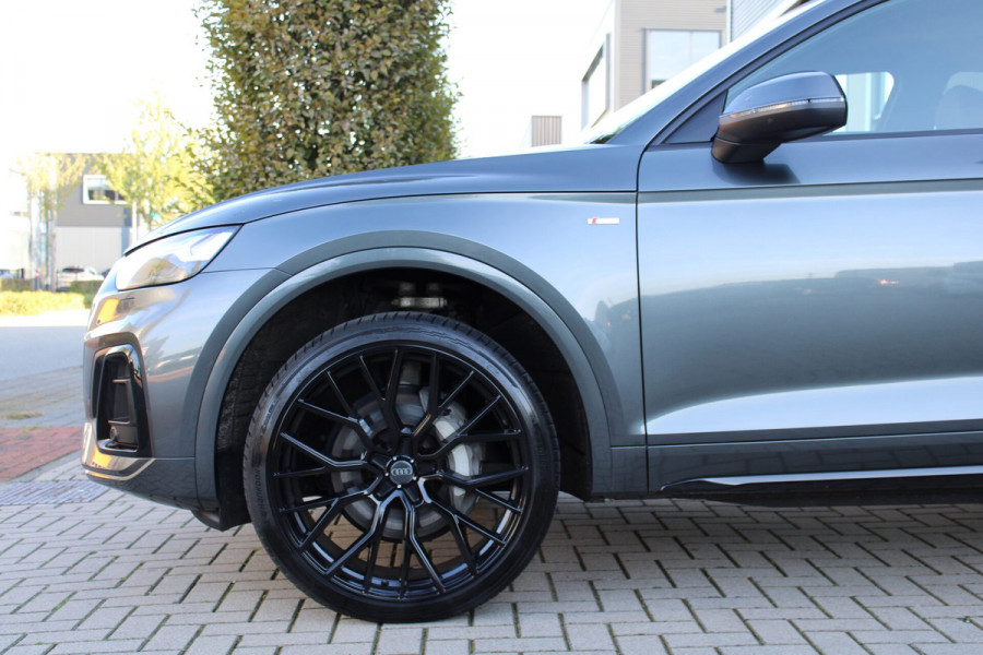 Audi Q5 50 TFSI e S edition | Matrix | Camera | 21 inch | Stuurwiel verwarmd