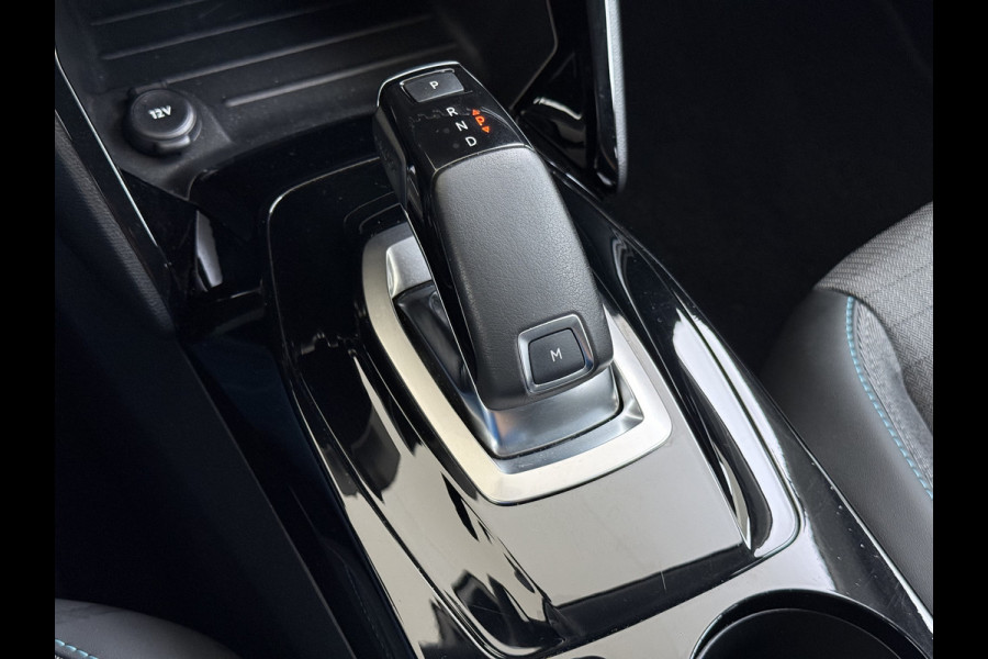 Peugeot 208 5Drs 101PK Automaat GT Pack 3D-Navi 360°Camera Stoelverwarming Apple Carplay Android Auto Ecc Pdc Privacy Glas Lmv Led Isofix DAB Bluetooth Keyless