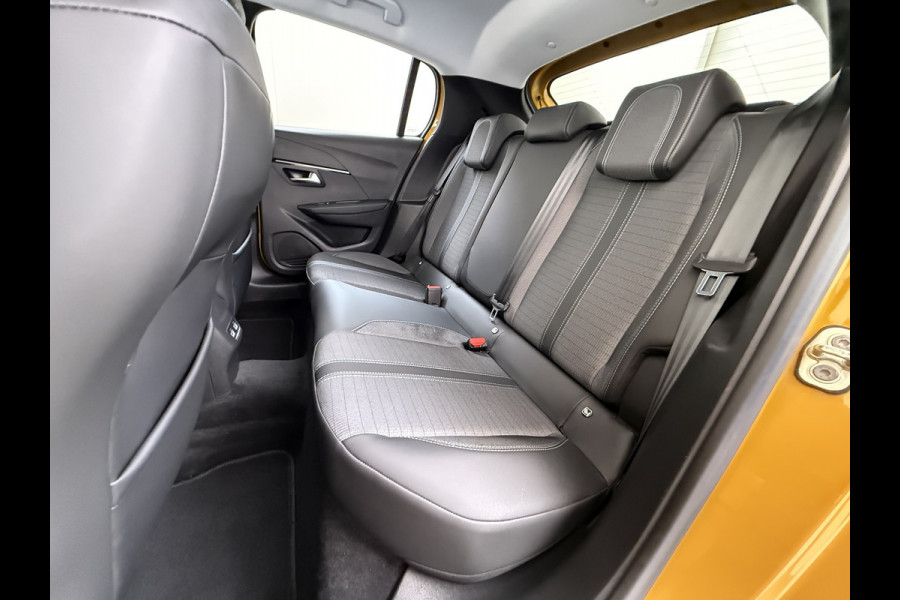 Peugeot 208 5Drs 101PK Automaat GT Pack 3D-Navi 360°Camera Stoelverwarming Apple Carplay Android Auto Ecc Pdc Privacy Glas Lmv Led Isofix DAB Bluetooth Keyless