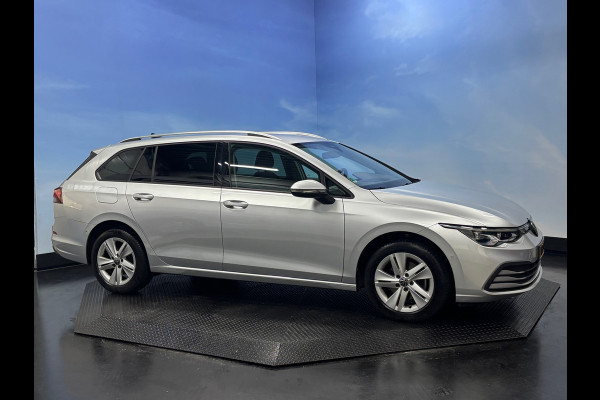 Volkswagen Golf Variant 1.0 eTSI Life Business Clima | Camera | Cruise