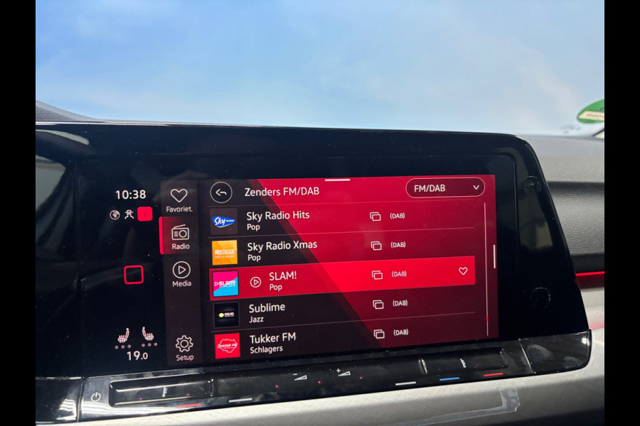 Volkswagen Golf Variant 1.0 eTSI Life Business Clima | Camera | Cruise