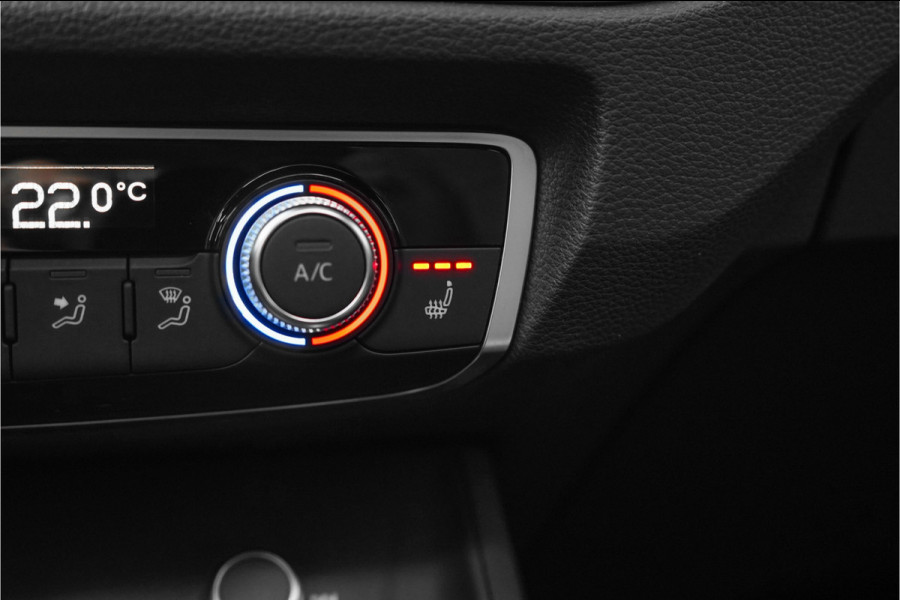 Audi Q3 Sportback 35 TFSI S Edition Pano Camera Keyless 21"