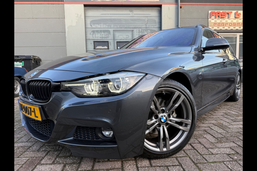 BMW 3 Serie Touring 320i 2018 M-SPORT LEDER NAP LUXE CARPLAY