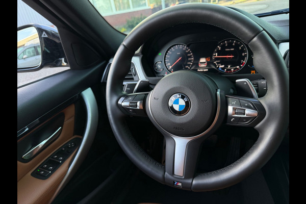 BMW 3 Serie Touring 320i 2018 M-SPORT LEDER NAP LUXE CARPLAY
