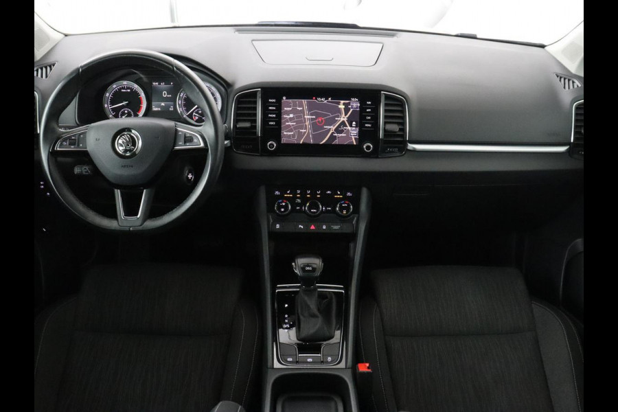 Škoda Karoq 1.5 TSI ACT Business Edition | Cruise control | Stoelverwarming | Carplay | Camera | Park assist | Sfeerverlichting | Climate control | Full LED