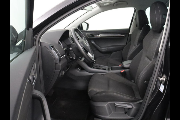 Škoda Karoq 1.5 TSI ACT Business Edition | Cruise control | Stoelverwarming | Carplay | Camera | Park assist | Sfeerverlichting | Climate control | Full LED