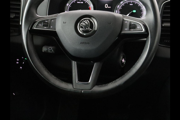 Škoda Karoq 1.5 TSI ACT Business Edition | Cruise control | Stoelverwarming | Carplay | Camera | Park assist | Sfeerverlichting | Climate control | Full LED