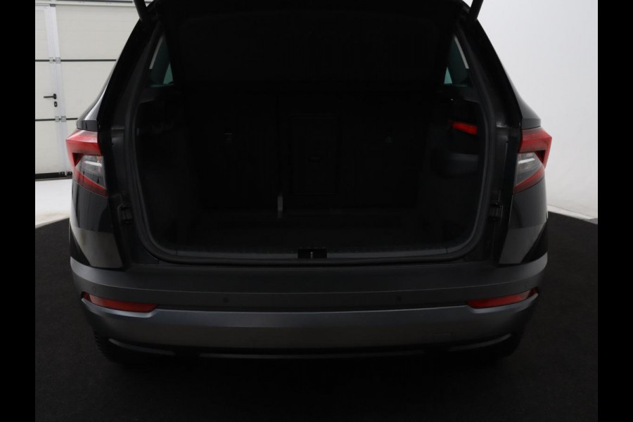 Škoda Karoq 1.5 TSI ACT Business Edition | Cruise control | Stoelverwarming | Carplay | Camera | Park assist | Sfeerverlichting | Climate control | Full LED