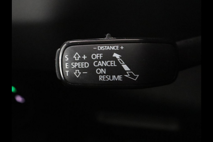 Škoda Karoq 1.5 TSI ACT Business Edition | Cruise control | Stoelverwarming | Carplay | Camera | Park assist | Sfeerverlichting | Climate control | Full LED