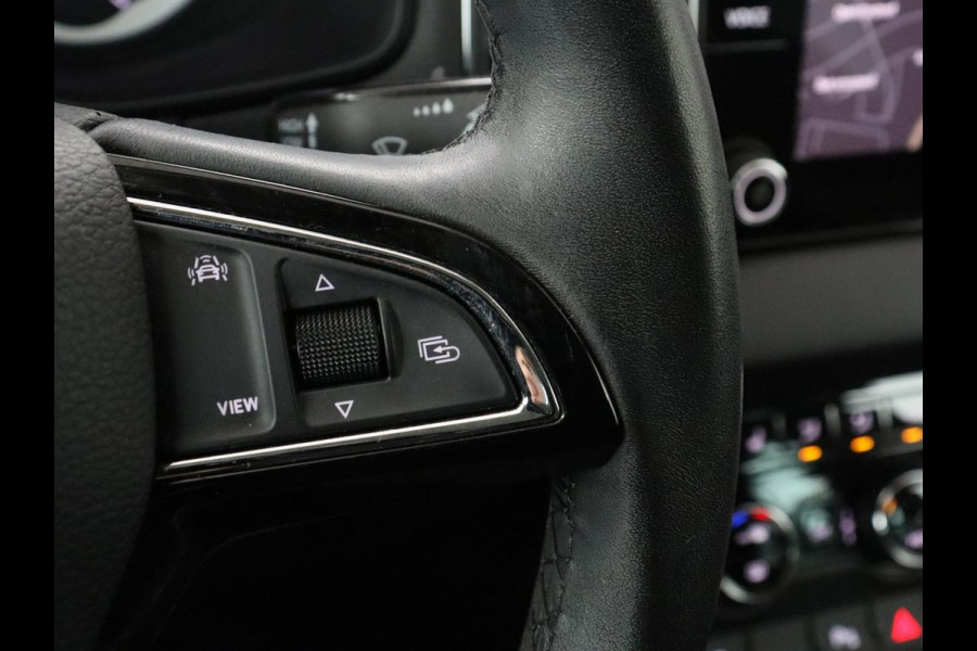 Škoda Karoq 1.5 TSI ACT Business Edition | Cruise control | Stoelverwarming | Carplay | Camera | Park assist | Sfeerverlichting | Climate control | Full LED