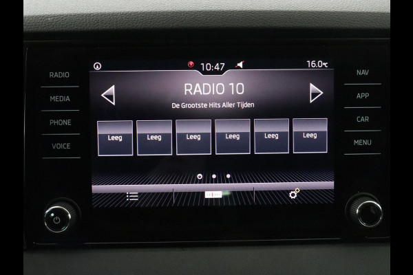 Škoda Karoq 1.5 TSI ACT Business Edition | Cruise control | Stoelverwarming | Carplay | Camera | Park assist | Sfeerverlichting | Climate control | Full LED