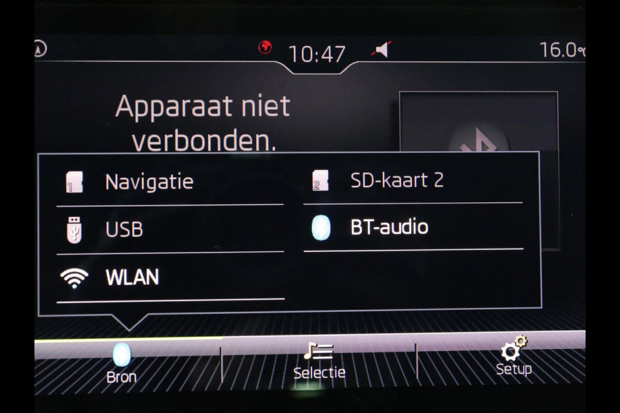 Škoda Karoq 1.5 TSI ACT Business Edition | Cruise control | Stoelverwarming | Carplay | Camera | Park assist | Sfeerverlichting | Climate control | Full LED