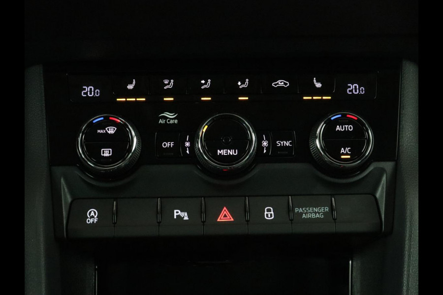 Škoda Karoq 1.5 TSI ACT Business Edition | Cruise control | Stoelverwarming | Carplay | Camera | Park assist | Sfeerverlichting | Climate control | Full LED