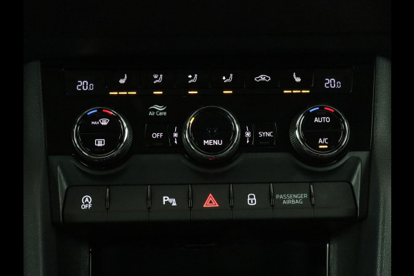 Škoda Karoq 1.5 TSI ACT Business Edition | Cruise control | Stoelverwarming | Carplay | Camera | Park assist | Sfeerverlichting | Climate control | Full LED