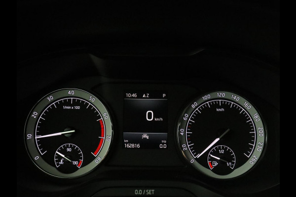 Škoda Karoq 1.5 TSI ACT Business Edition | Cruise control | Stoelverwarming | Carplay | Camera | Park assist | Sfeerverlichting | Climate control | Full LED