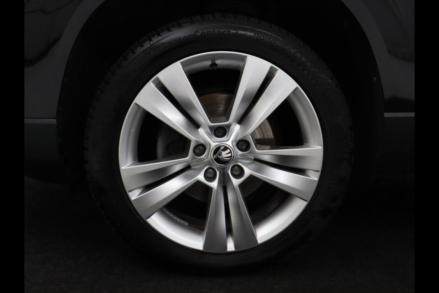 Škoda Karoq 1.5 TSI ACT Business Edition | Cruise control | Stoelverwarming | Carplay | Camera | Park assist | Sfeerverlichting | Climate control | Full LED