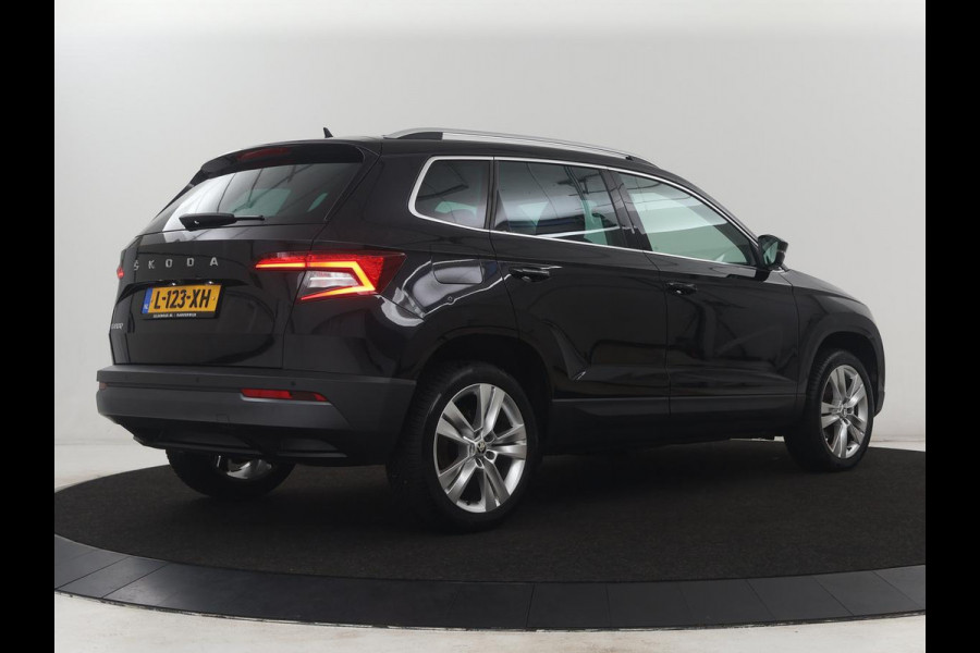 Škoda Karoq 1.5 TSI ACT Business Edition | Cruise control | Stoelverwarming | Carplay | Camera | Park assist | Sfeerverlichting | Climate control | Full LED