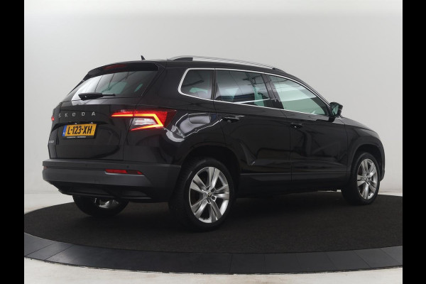 Škoda Karoq 1.5 TSI ACT Business Edition | Cruise control | Stoelverwarming | Carplay | Camera | Park assist | Sfeerverlichting | Climate control | Full LED
