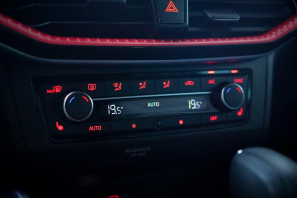 Seat Arona 1.0 EcoTSI FR Anniversary Aut / Carplay / Virtual / Stoelverwarming