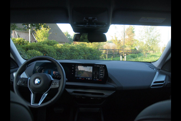 BMW 2 Serie Gran Coupé 220 M Sport Design Edition | Dealergarantie t/m 04-2029 | Camera | Sfeerverlichting | Apple Carplay | NL-Auto |