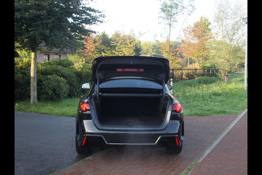 BMW 2 Serie Gran Coupé 220 M Sport Design Edition | Dealergarantie t/m 04-2029 | Camera | Sfeerverlichting | Apple Carplay | NL-Auto |